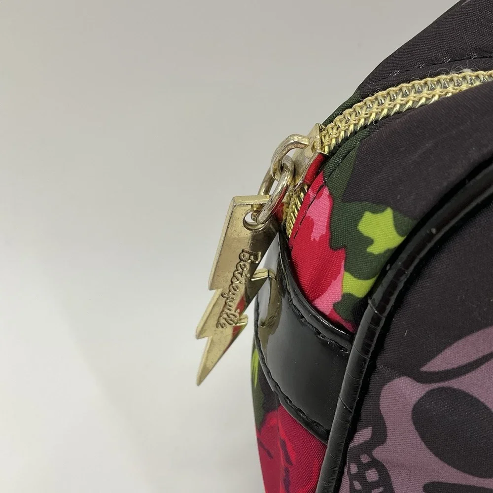 Betseyville Betsey Johnson Skull Roses Cosmetic Makeup Bag Travel Pouch Y2K